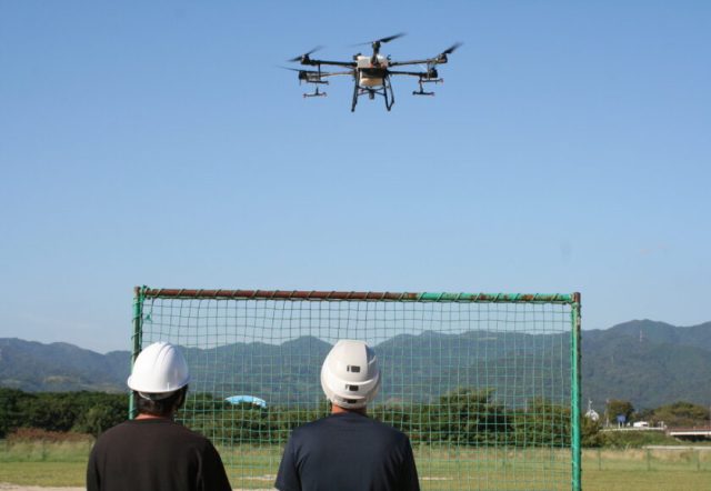 SkyProドローンスクール「一等無人航空機操縦士経験者コースの講習の様子」の画像